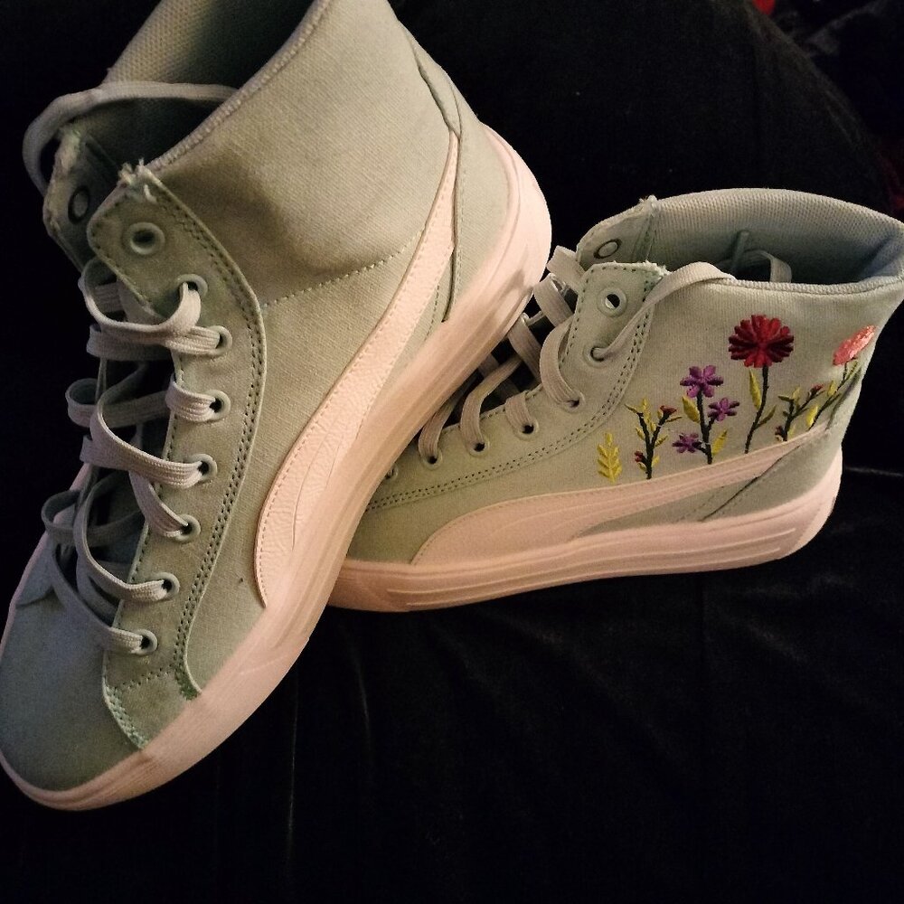 Puma NWOT Kaia 2.0 Mid Floral Women's Size 10 US Sneakers Turquoise Surf